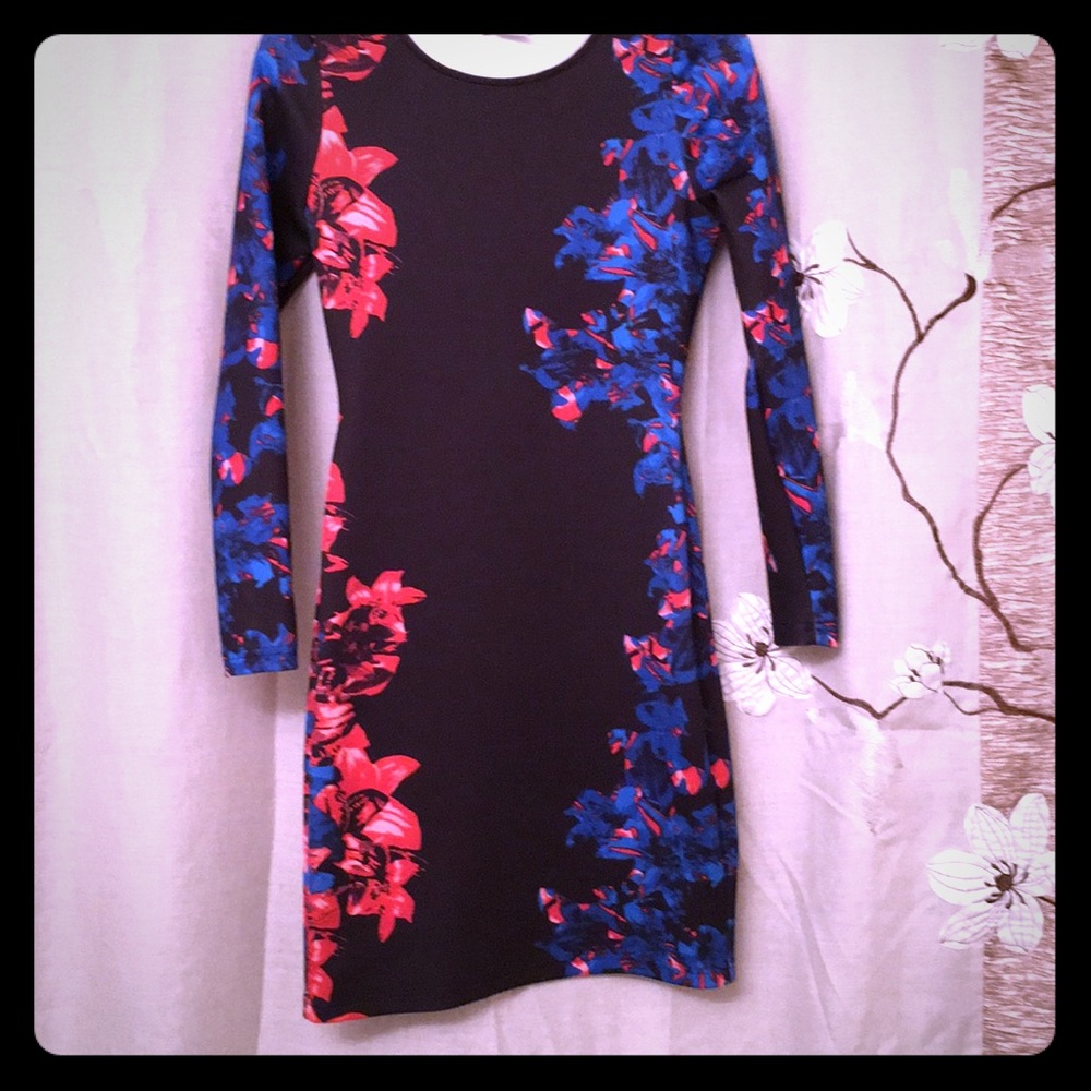 Venus bodycon dress - size 2